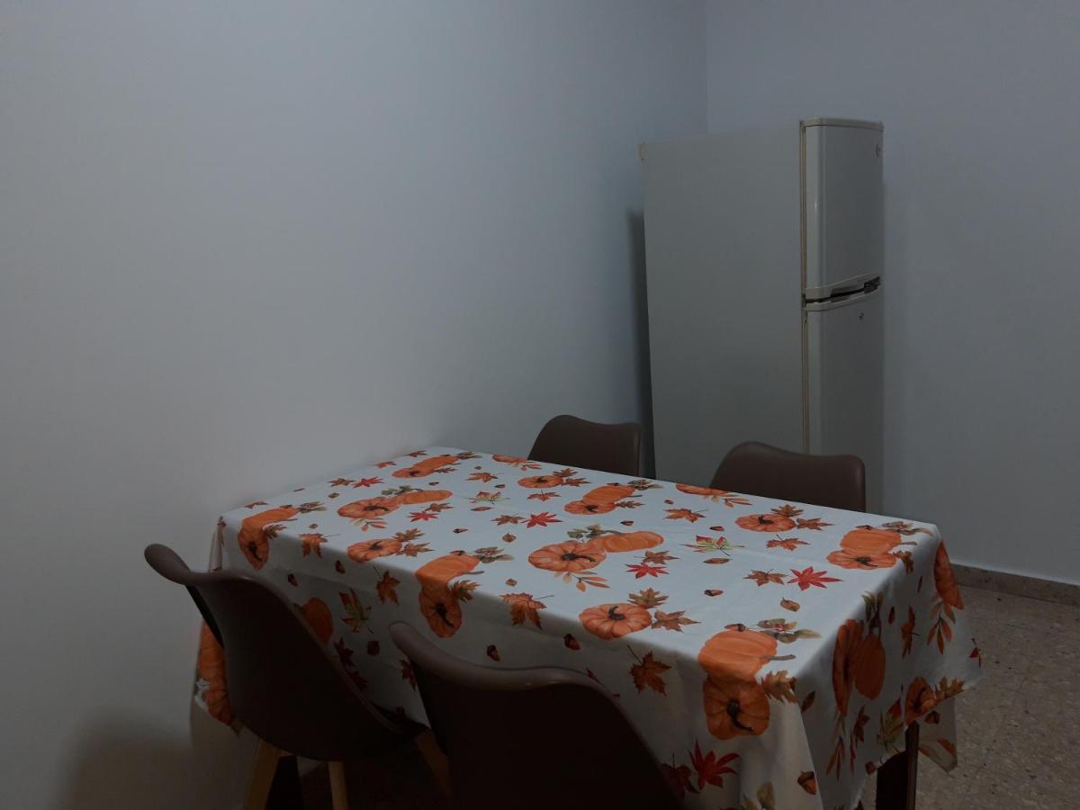 Costas Two-Bedroom Ground Floor Apartment Paphos Exterior foto